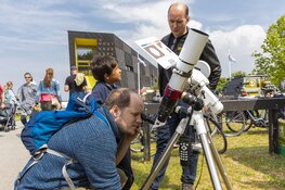 Eerste Landelijke Zonnekijkdag bij Natuurbelevingcentrum de Oostvaarders