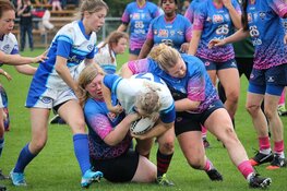 Dames rugby in het teken van Pink Ribbon