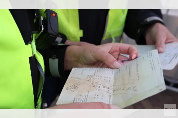 Grote verkeerscontrole Almere West Poort