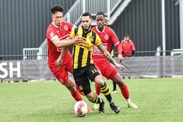 Zon schijnt op Academy Veld, maar niet voor Jong Almere City