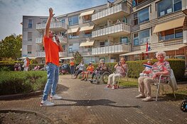 Ali B Vrienden Tour voor ouderen hartverwarmend!