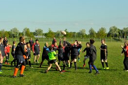 Rugby Club Bulldogs laat jeugd Almere Sporten