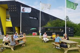 Nieuw terras en natuurkiosk bij Natuurbelevingcentrum de Oostvaarders