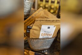 Almeers icoon ‘bij Drewes’ verhuist naar Stadhuisplein