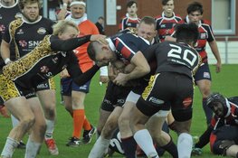 Eerste competitie wedstrijd Rugby Club Bulldogs Almere een spektakel