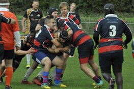 Eerste competitie wedstrijd Rugby Club Bulldogs Almere een spektakel