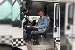 Curry Palace - Opening nieuw Indiaas restaurant in Almere met drive-thru foodtruck