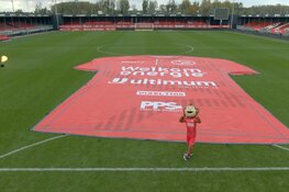 Onthulling Grootste shirt in geschiedenis van Almere City FC