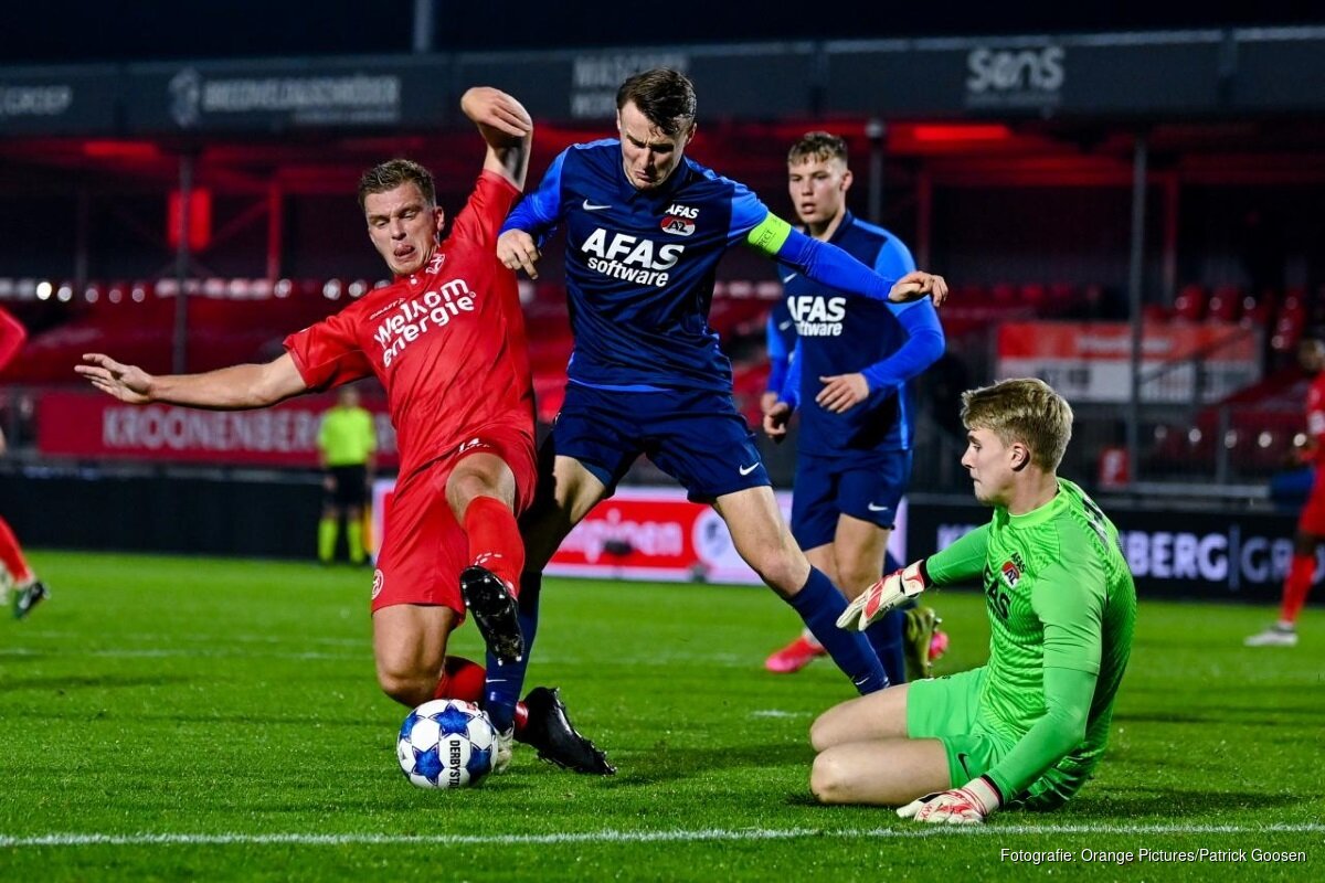 Koploper Almere City FC wint van Jong AZ - Almeredagblad.nl