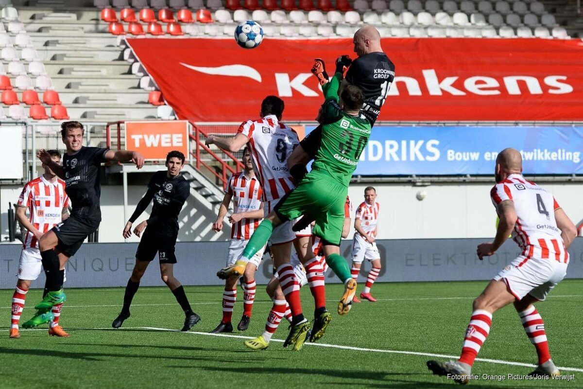 Almere City FC wint weer wat terrein - Almeredagblad.nl