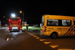 Auto tegen vrachtwagen in Almere: automobilist aangehouden