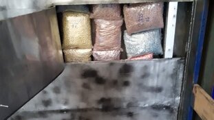 600.000 xtc-pillen in verborgen ruimte in vrachtwagen