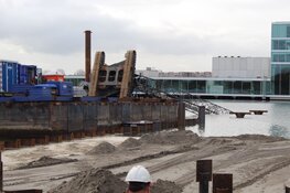 Kraan omgevallen in Almere