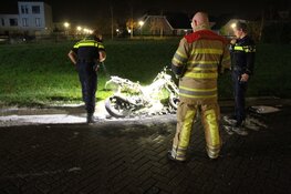 Scooter in brand gestoken in Almere