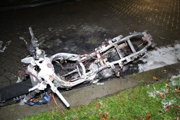 Scooter in brand gestoken in Almere