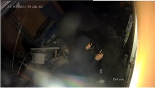 Gezocht: Handgranaat bij woning in Almere en bedrijf in Amsterdam