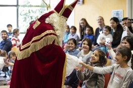Luttelgeest en Almere met voorstelling over Sinterklaas