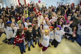Luttelgeest en Almere met voorstelling over Sinterklaas