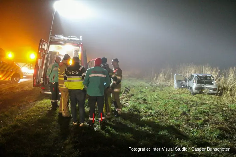 Automobilist vlucht na ongeval in Almere