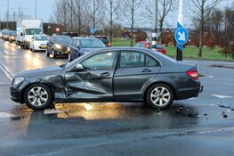 Automobilist gewond bij aanrijding in Almere