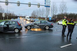 Automobilist gewond bij aanrijding in Almere