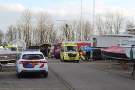 Zoekactie bij haven Almere, omgeslagen boot aangetroffen
