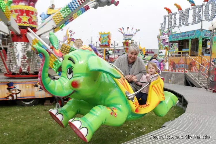 Vijf dagen kermis in Almere Haven