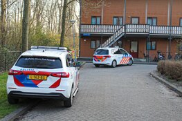 Twee gewonden bij steekincident in AZC in Almere