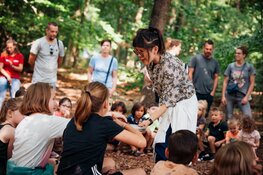 Erop uit met de kids in de meivakantie: Première weekend Boom! (4+) van plan d- in Almere - Een ode aan de natuur: weerbaar, standvastig en duurzaam!