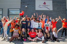 Succesvolle scholenstrijd tegen elektronisch afval - Almeerse scholen verzamelen 8381 elektronische apparaten tijdens E-waste Race Almere 2022