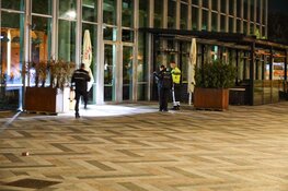 Zwangere vrouw gestoken in hotel Almere