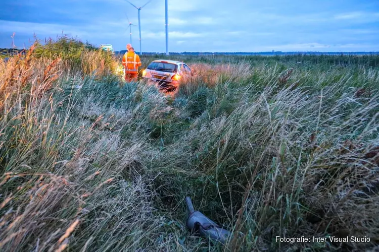 Automobilist gewond na botsing op A27 bij Almere