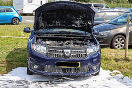 Gestolen auto vliegt in brand in Almere