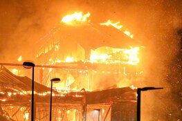 Grote brand verwoest Restaurant Onderweg langs A6