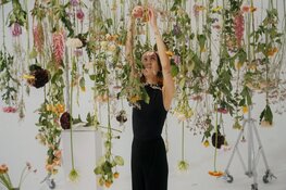 Documentaire "Indisch Zwijgen" en regisseurs bezoeken Almere.