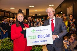 Winnares Han Lammers Fonds Jaïnda Buiter geeft prachtig zangoptreden
