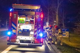 Auto vliegt spontaan in brand in Almere