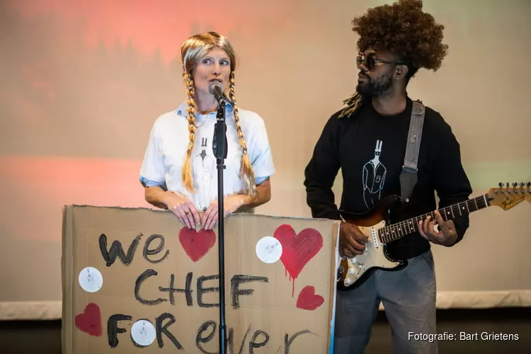 Annelies Appelhof/De Zaak A speelt Chef Kanin - Laat zich niet kisten (8+)