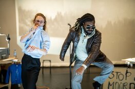 Annelies Appelhof/De Zaak A speelt Chef Kanin - Laat zich niet kisten (8+)