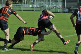 Jubileum editie internationale Rugby 7s toernooi met RC Bulldogs Almere spelers