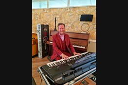 Pianist & componist Mark Kirkenier geeft pianoconcert in Podium Poort