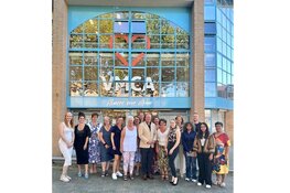 Burgemeester zet traditie voort als beschermheer van vrijwilligers en mantelzorgers in Almere