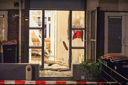 Explosie bij woning aan Vrije Zeestraat in Almere