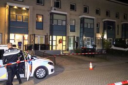 Explosie bij woning aan Vrije Zeestraat in Almere
