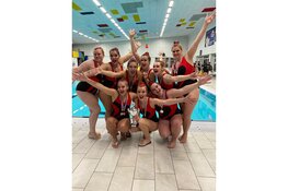 Gouden triomf voor synchroomzwemteam Watervrienden Almere herhaald met glans