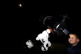 Op ruimtereis van onze maan tot de Orionnevel tijdens de Sterrenkijkdagen op de Kemphaan