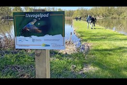 Opening drijvend wandelpad in Wilgenbos Almere