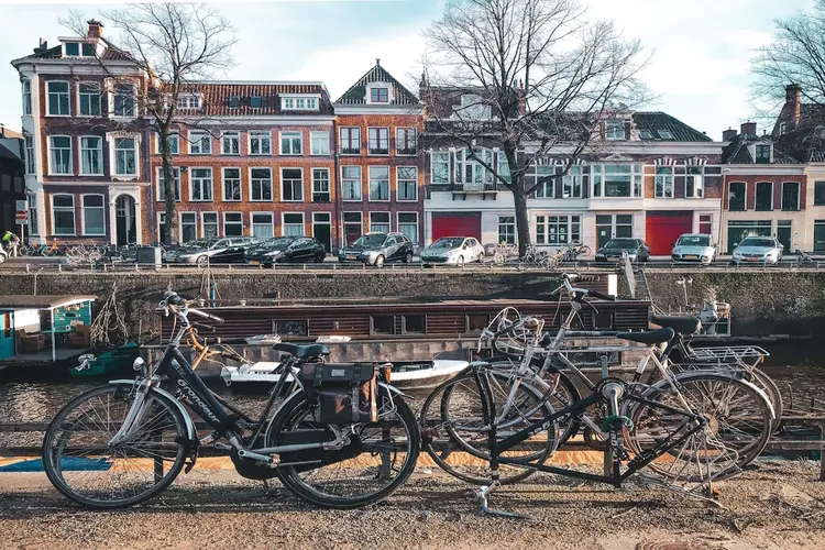 Zo bespaar je op parkeren in Amsterdam