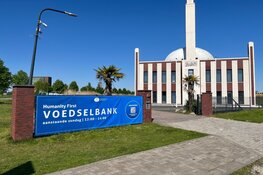 Almeerse moskee start voedselbank om verborgen armoede te bestrijden