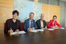Ondertekening luidt samenwerking voor Doorfietsroute Almere – Lelystad in